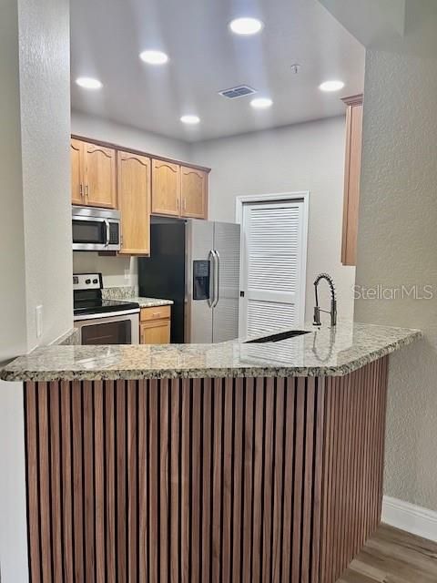 Inviting kitchen breakfast counter