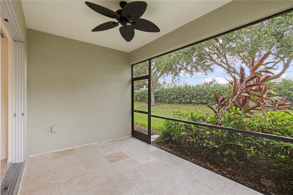 Screened-in covered lanai