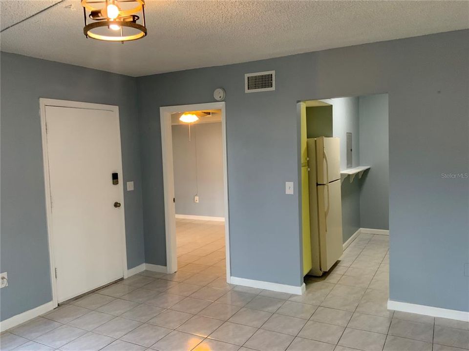 For Rent: $1,600 (1 beds, 1 baths, 430 Square Feet)