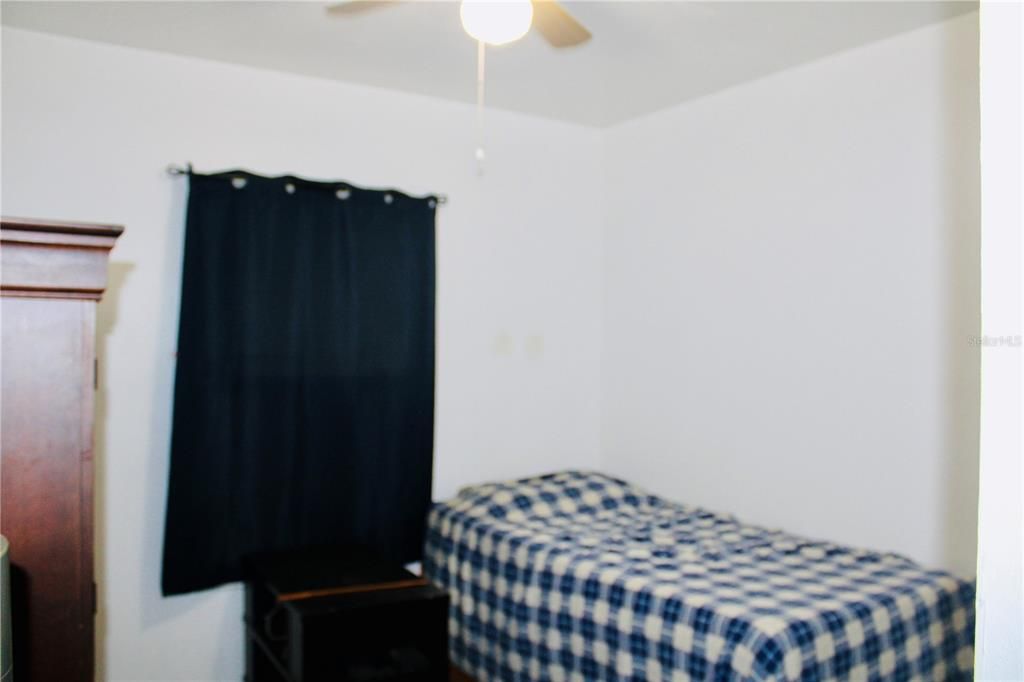 For Sale: $170,000 (3 beds, 1 baths, 1008 Square Feet)