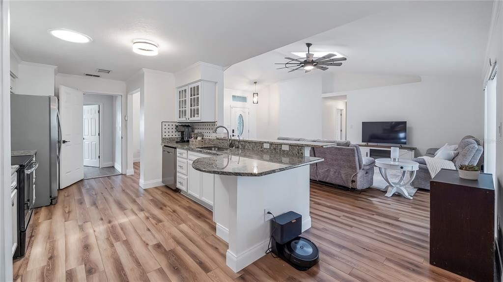 Active With Contract: $650,000 (4 beds, 2 baths, 2176 Square Feet)