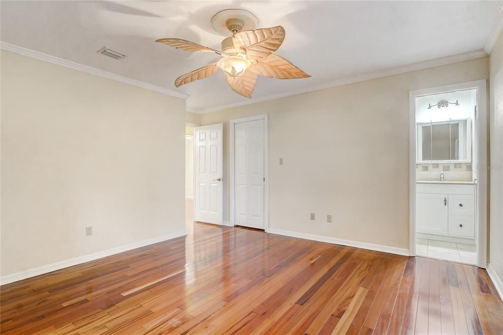 Active With Contract: $365,000 (3 beds, 2 baths, 1275 Square Feet)