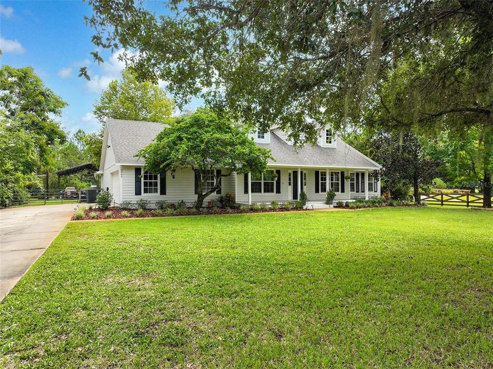 For Sale: $725,000 (4 beds, 2 baths, 2098 Square Feet)