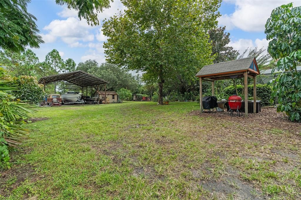 For Sale: $725,000 (4 beds, 2 baths, 2098 Square Feet)