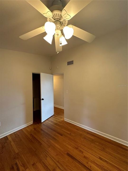 For Rent: $2,300 (3 beds, 2 baths, 1179 Square Feet)