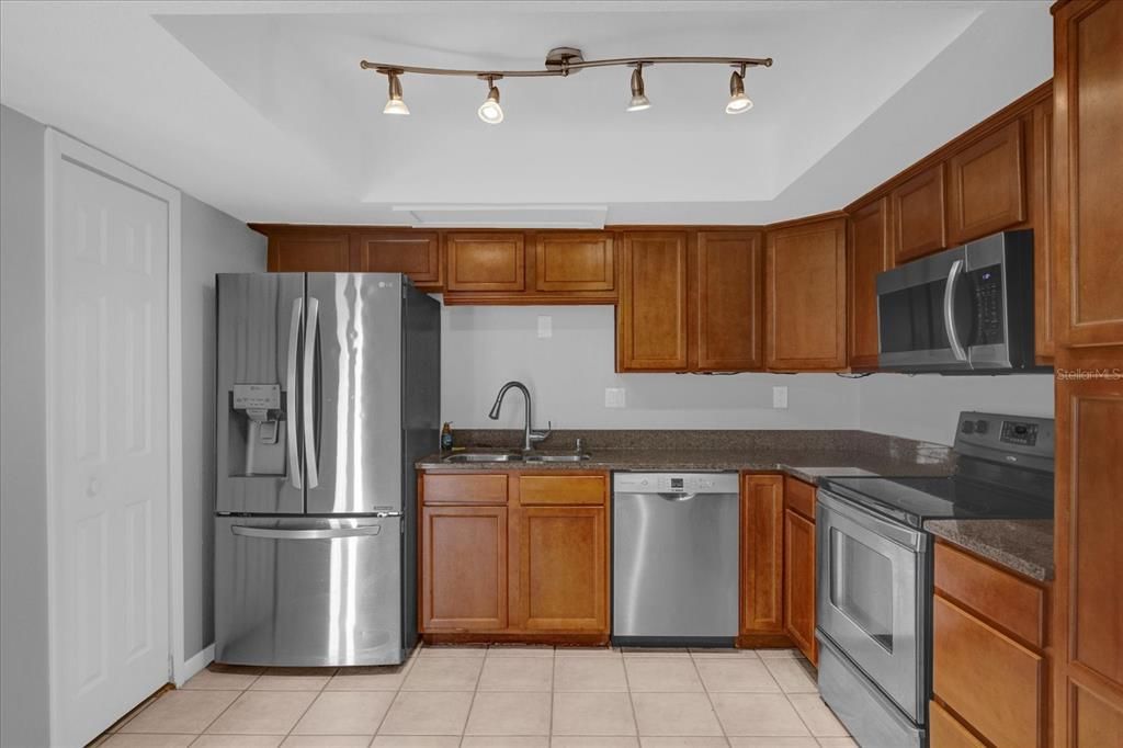 For Sale: $279,900 (3 beds, 2 baths, 1565 Square Feet)