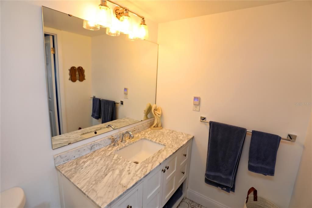 For Rent: $3,300 (1 beds, 1 baths, 790 Square Feet)