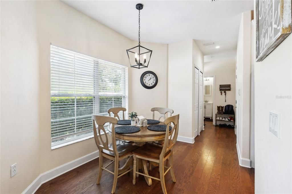 For Sale: $284,900 (3 beds, 2 baths, 1729 Square Feet)