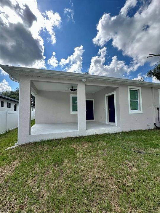 Active With Contract: $530,000 (4 beds, 3 baths, 2292 Square Feet)