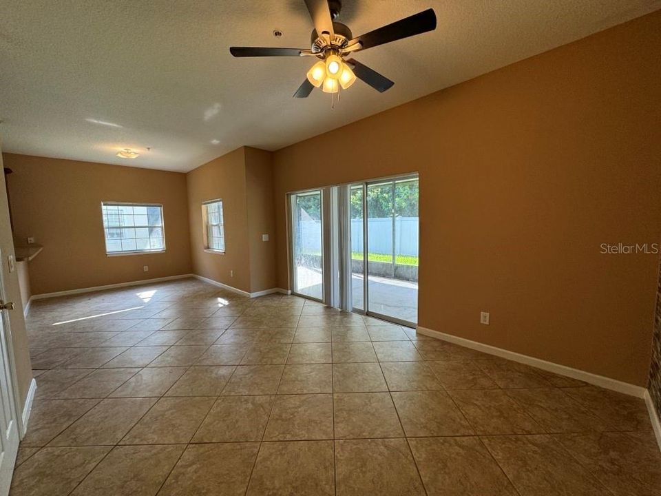 For Rent: $2,217 (3 beds, 2 baths, 1588 Square Feet)