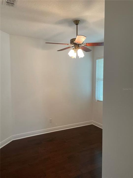 For Rent: $2,200 (3 beds, 2 baths, 1637 Square Feet)