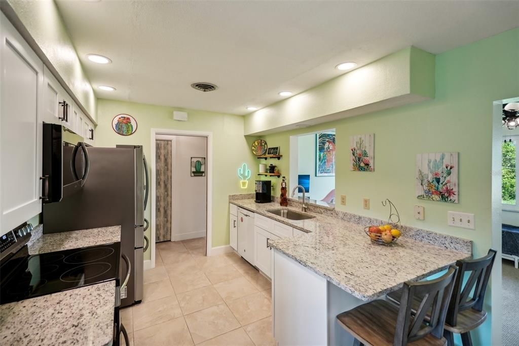 Active With Contract: $375,000 (2 beds, 2 baths, 1379 Square Feet)