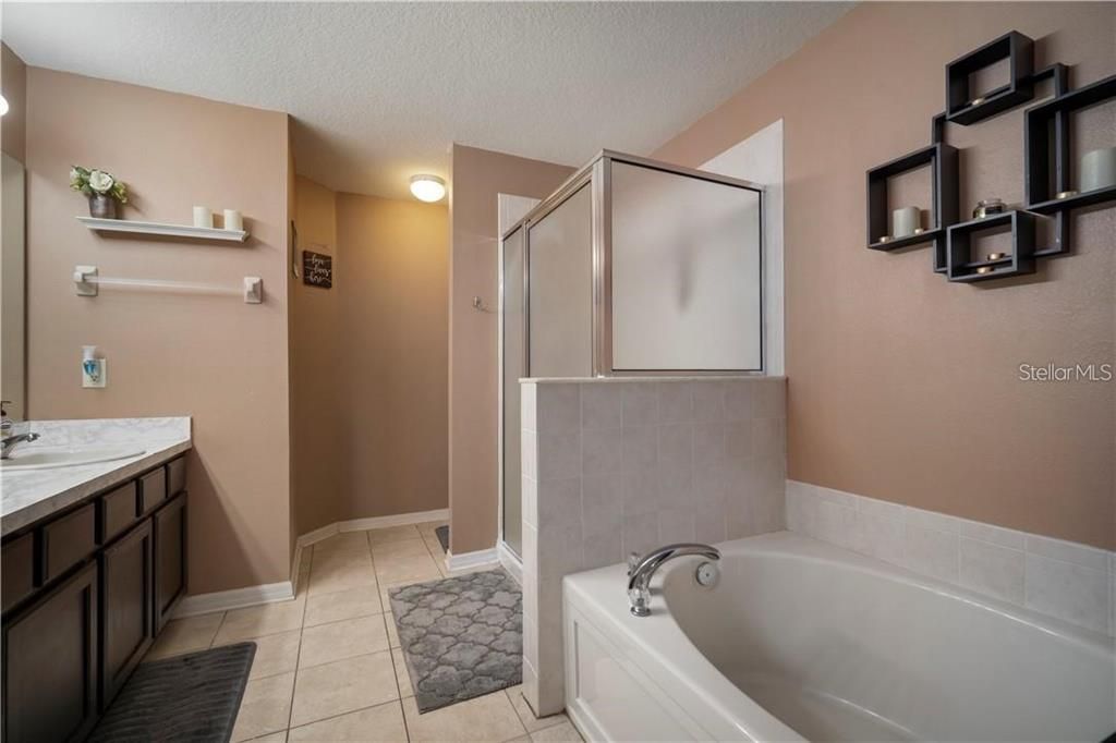 Active With Contract: $2,100 (3 beds, 2 baths, 1920 Square Feet)