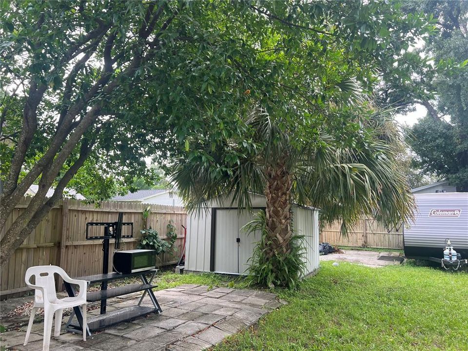 For Sale: $255,000 (2 beds, 1 baths, 968 Square Feet)