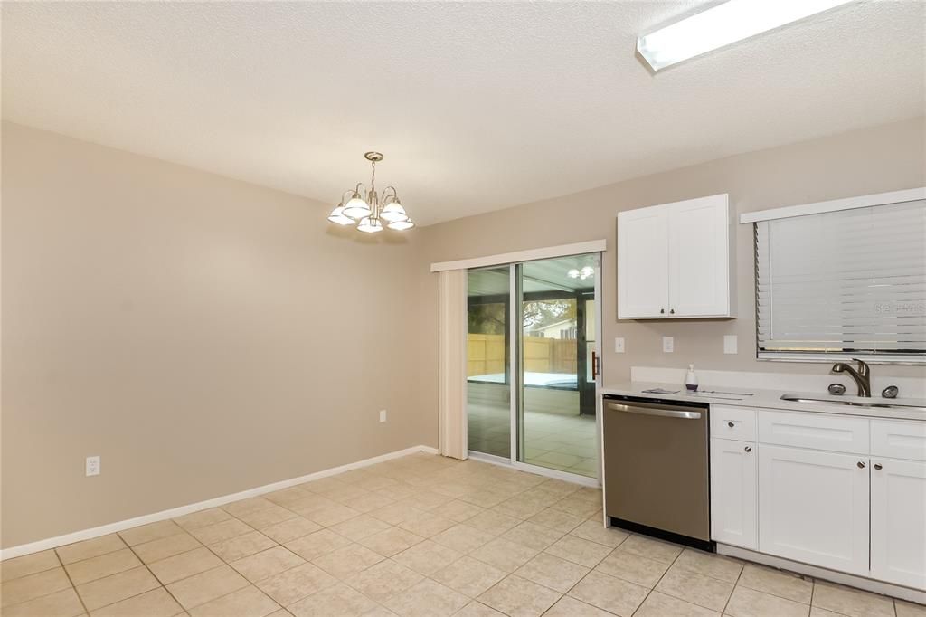 For Rent: $3,225 (3 beds, 2 baths, 1689 Square Feet)