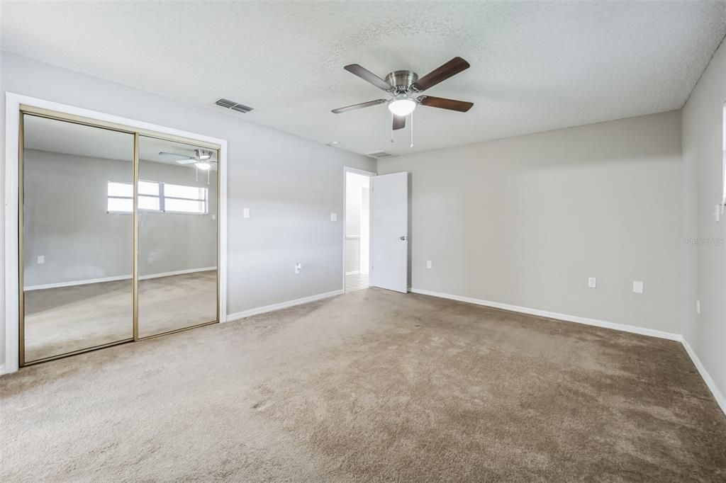 Active With Contract: $330,000 (3 beds, 2 baths, 1822 Square Feet)