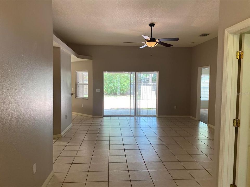 For Rent: $2,370 (3 beds, 2 baths, 1629 Square Feet)