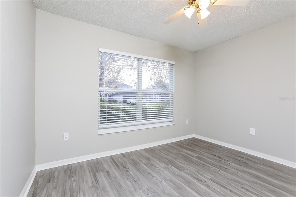 For Rent: $2,065 (3 beds, 2 baths, 1424 Square Feet)