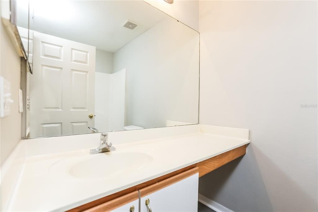 For Rent: $2,065 (3 beds, 2 baths, 1424 Square Feet)