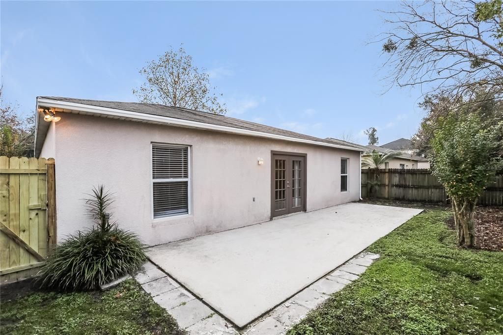 For Rent: $2,065 (3 beds, 2 baths, 1424 Square Feet)