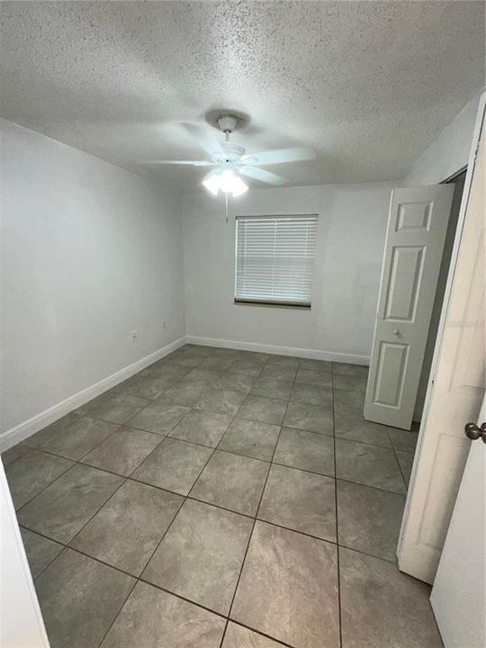 For Rent: $1,459 (3 beds, 1 baths, 909 Square Feet)