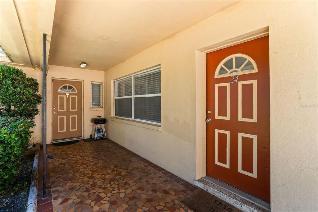 For Rent: $1,650 (2 beds, 2 baths, 900 Square Feet)