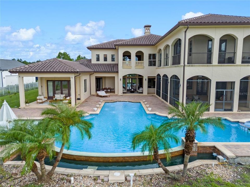 For Sale: $4,750,000 (8 beds, 7 baths, 10179 Square Feet)