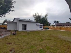 En Venta: $369,999 (3 camas, 2 baños, 2282 Pies cuadrados)