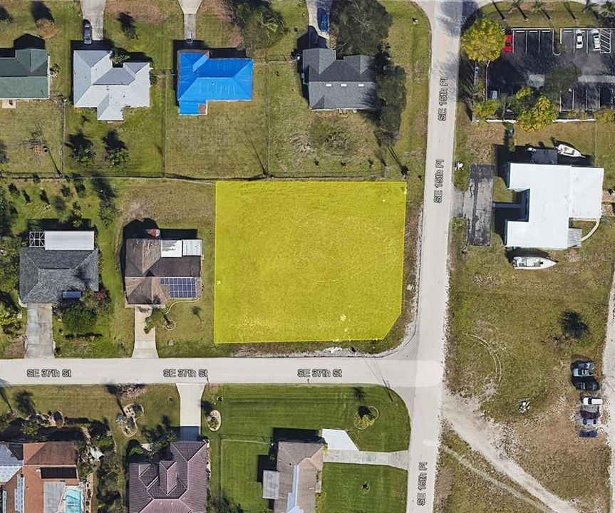 На продажу: $139,900 (0.04 acres)