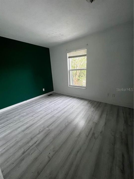 For Rent: $2,100 (3 beds, 2 baths, 1179 Square Feet)