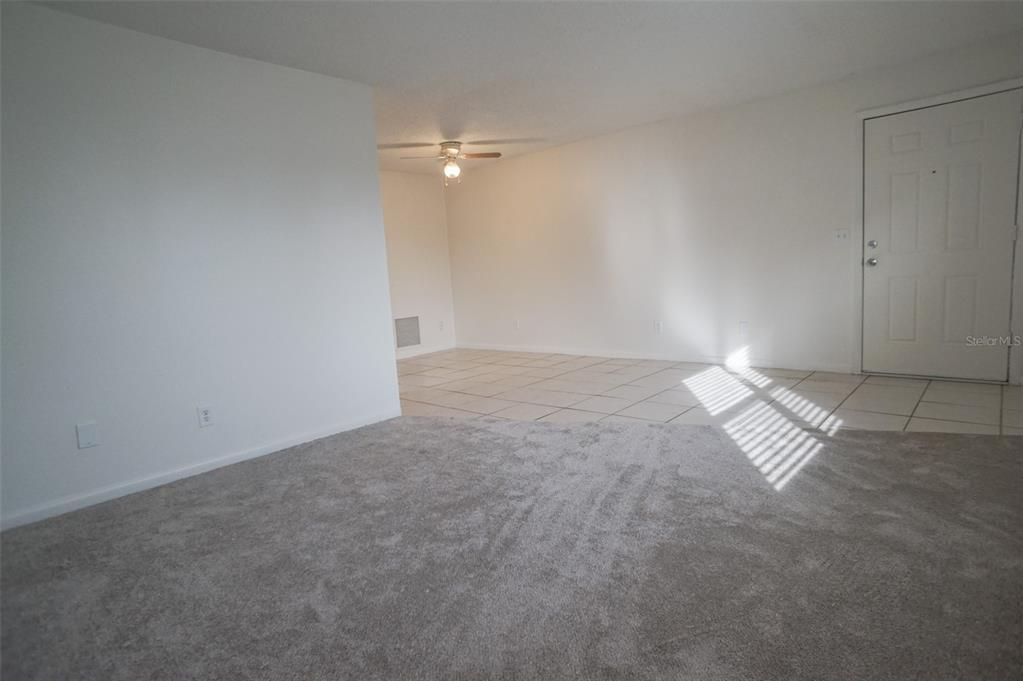 For Sale: $129,000 (1 beds, 1 baths, 760 Square Feet)