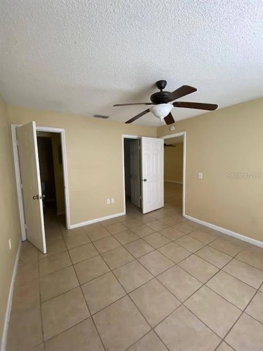 For Rent: $1,250 (2 beds, 2 baths, 1061 Square Feet)