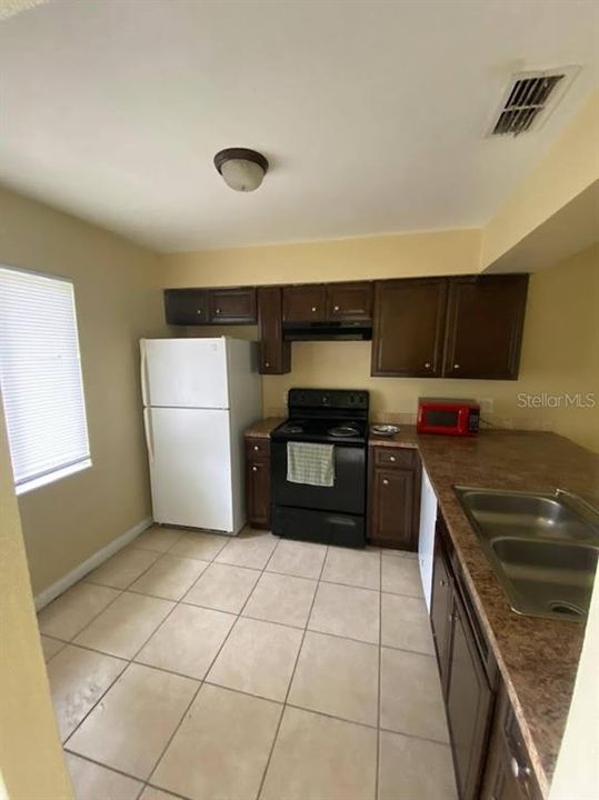 For Rent: $1,250 (2 beds, 2 baths, 1061 Square Feet)