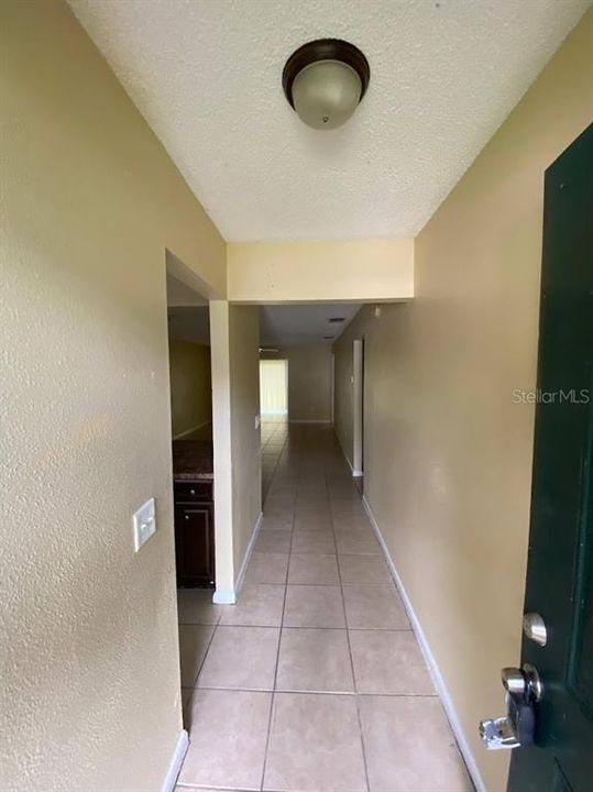 For Rent: $1,250 (2 beds, 2 baths, 1061 Square Feet)