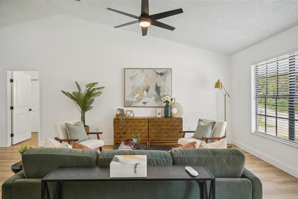 Active With Contract: $600,000 (3 beds, 2 baths, 1860 Square Feet)