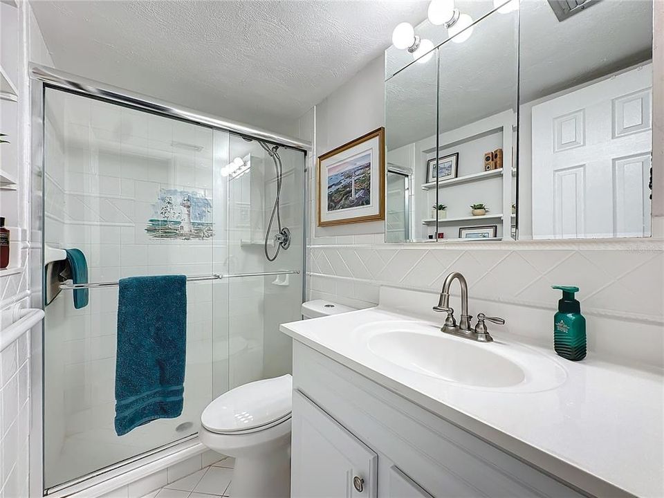 For Sale: $279,900 (2 beds, 2 baths, 1184 Square Feet)