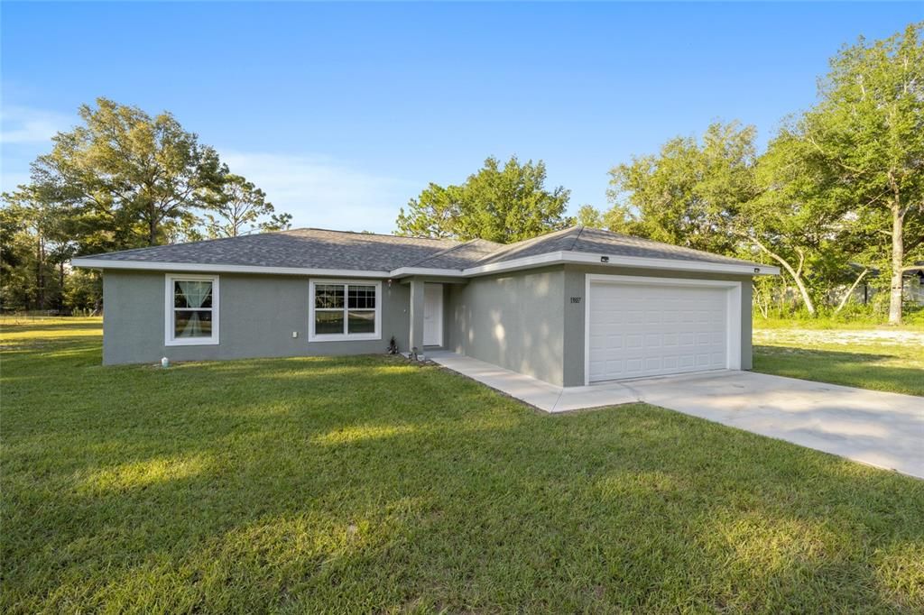 Active With Contract: $299,750 (3 beds, 2 baths, 1399 Square Feet)