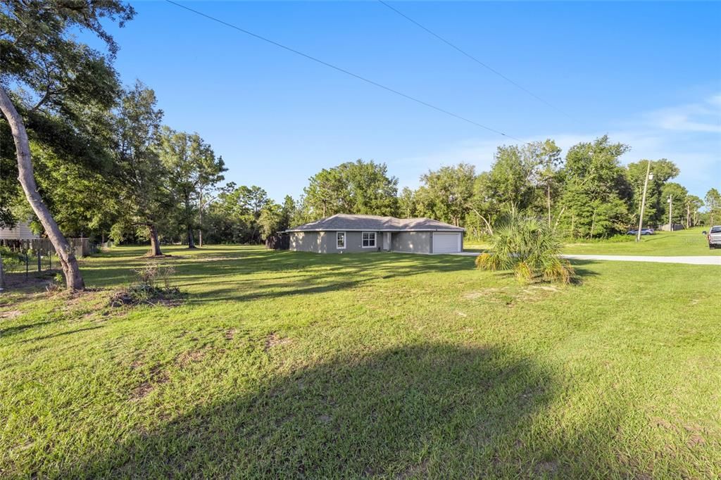 Active With Contract: $299,750 (3 beds, 2 baths, 1399 Square Feet)