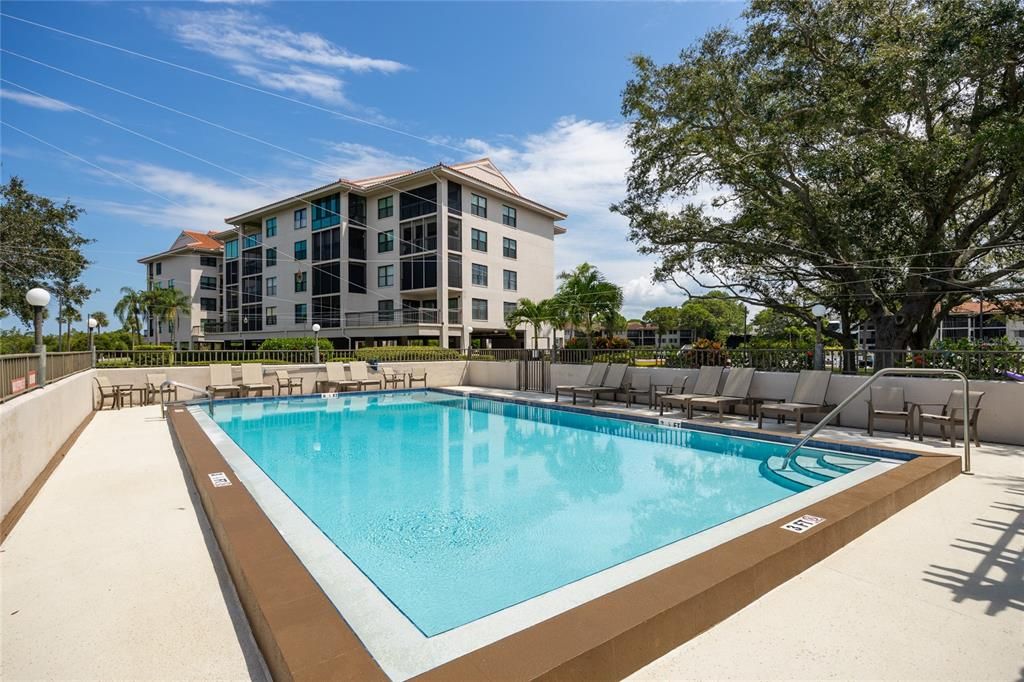 Tarpon cove has 2 pools.   This is the smaller pool.