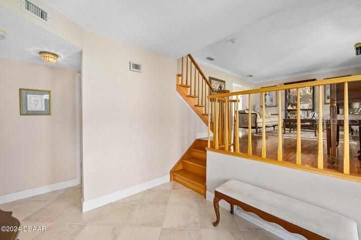 For Sale: $1,100,000 (4 beds, 2 baths, 3059 Square Feet)