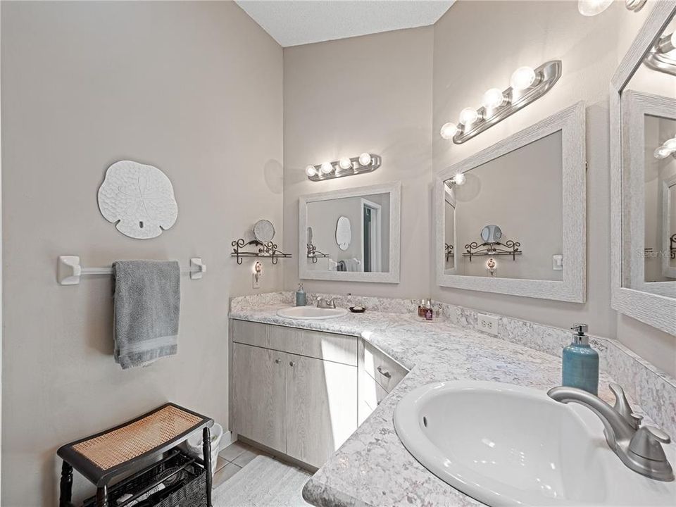 Active With Contract: $575,000 (4 beds, 2 baths, 2138 Square Feet)