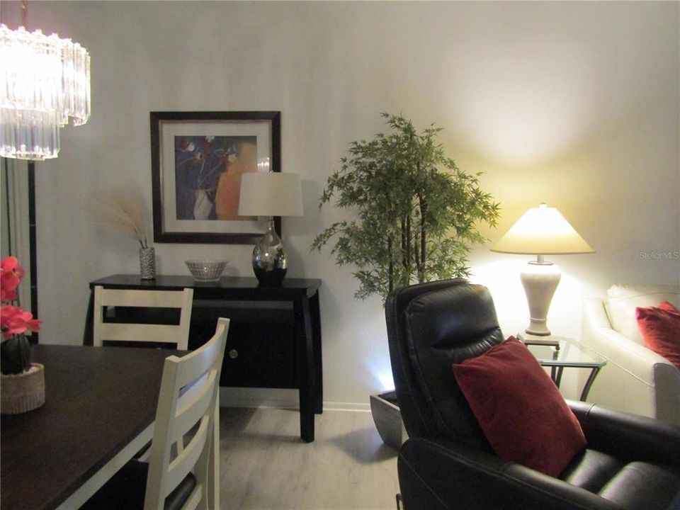 For Rent: $3,800 (2 beds, 2 baths, 1023 Square Feet)