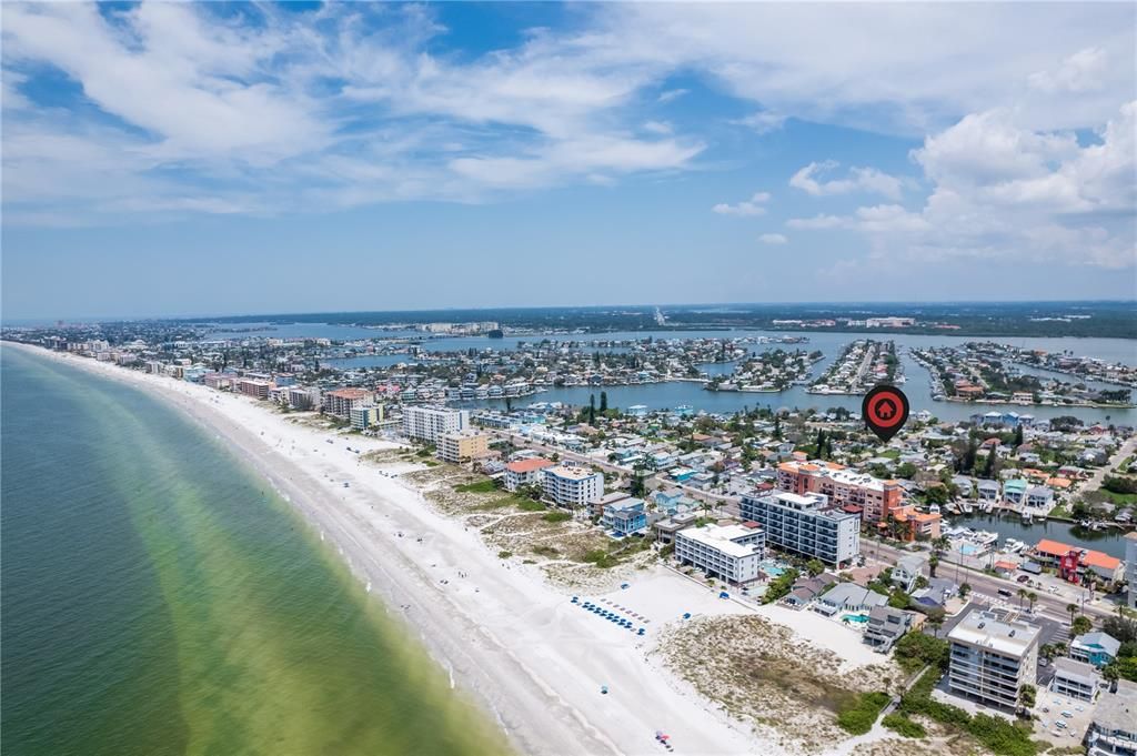 Minutes to gorgeous, Madeira Beach coastline