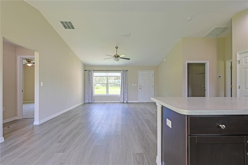 Active With Contract: $249,000 (3 beds, 2 baths, 1397 Square Feet)