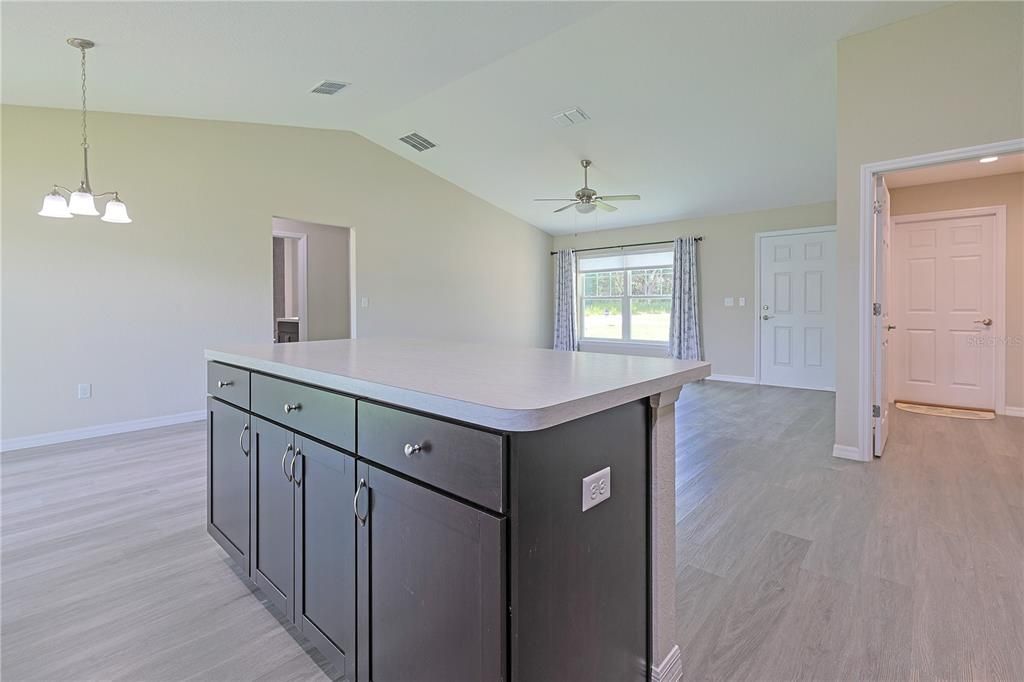 Active With Contract: $249,000 (3 beds, 2 baths, 1397 Square Feet)