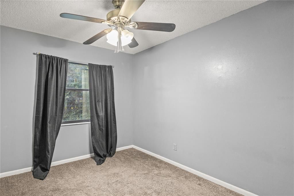 Active With Contract: $223,900 (3 beds, 2 baths, 1357 Square Feet)