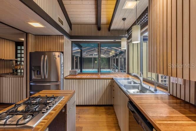 Kitchen with view of the pool