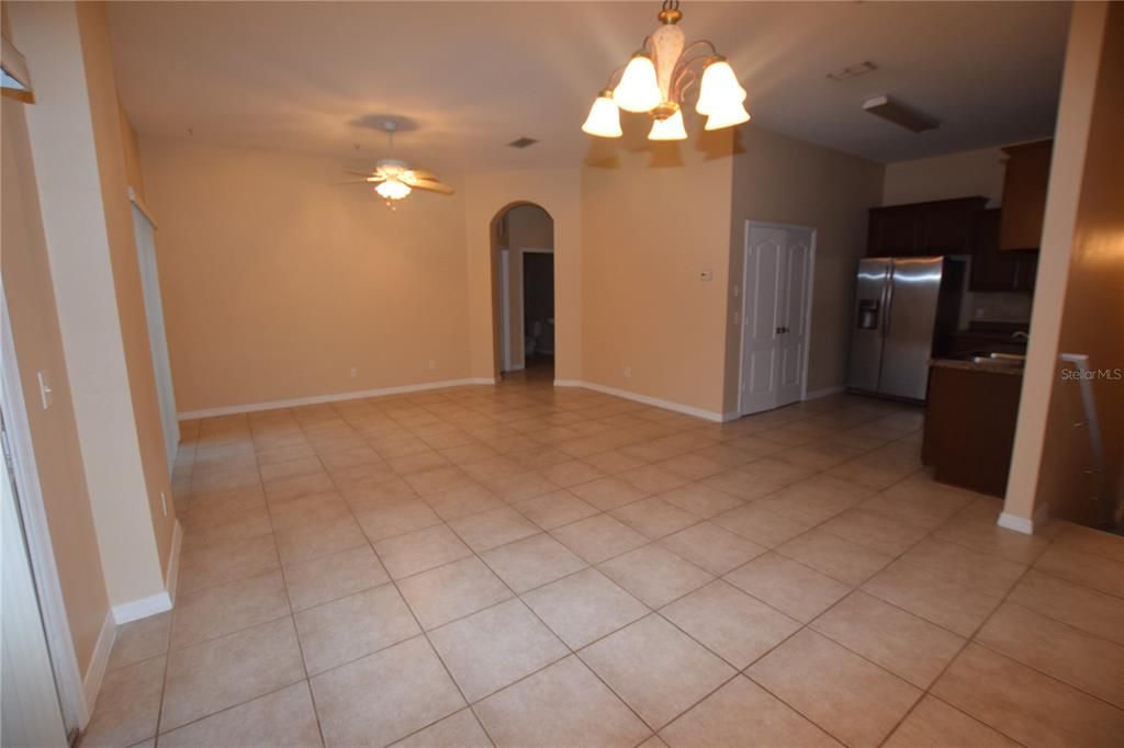 For Rent: $1,895 (2 beds, 2 baths, 1216 Square Feet)