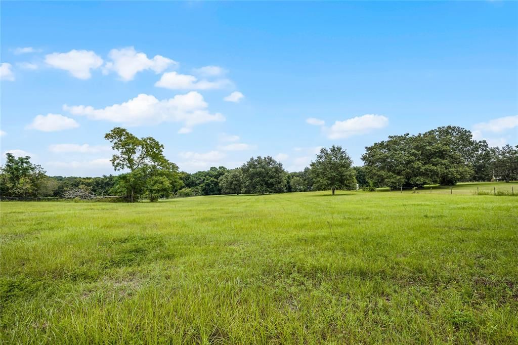 Active With Contract: $499,000 (3 beds, 2 baths, 1864 Square Feet)