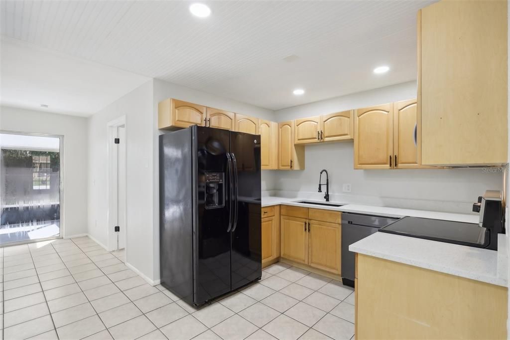 For Sale: $309,900 (3 beds, 2 baths, 1131 Square Feet)